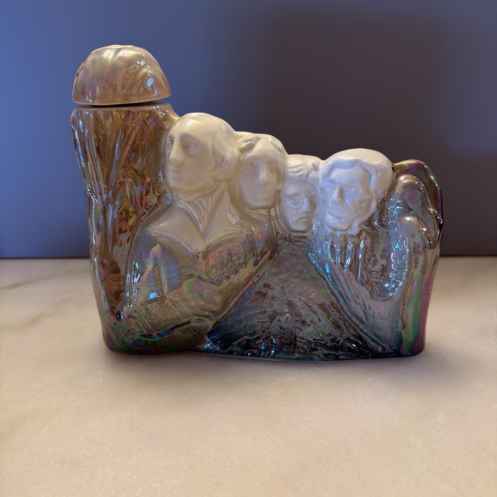 Vintage 1969 Mount Rushmore Dant Distillery Collectible Bourbon Whiskey Decanter